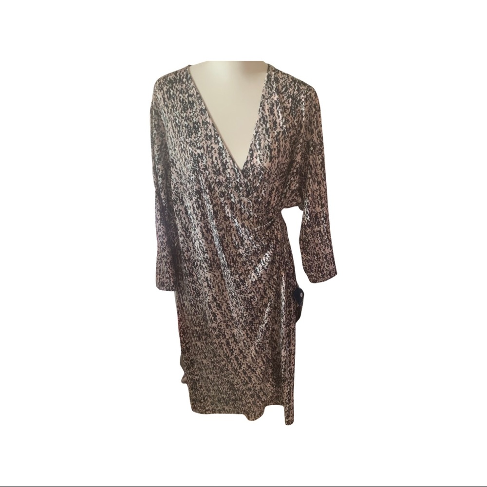 NWT AVENUE PINK PRINT 3/4 SLEEVE WRAP DRESS SZ 26/28